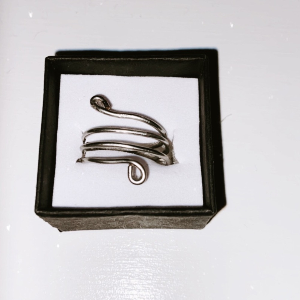 Handmade Triple Swirl Ring!